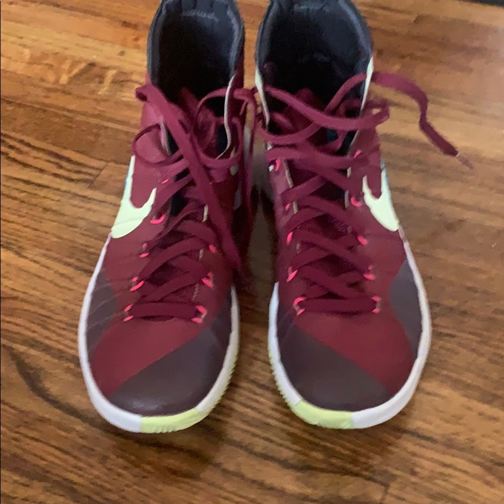 These are the hyper dunks